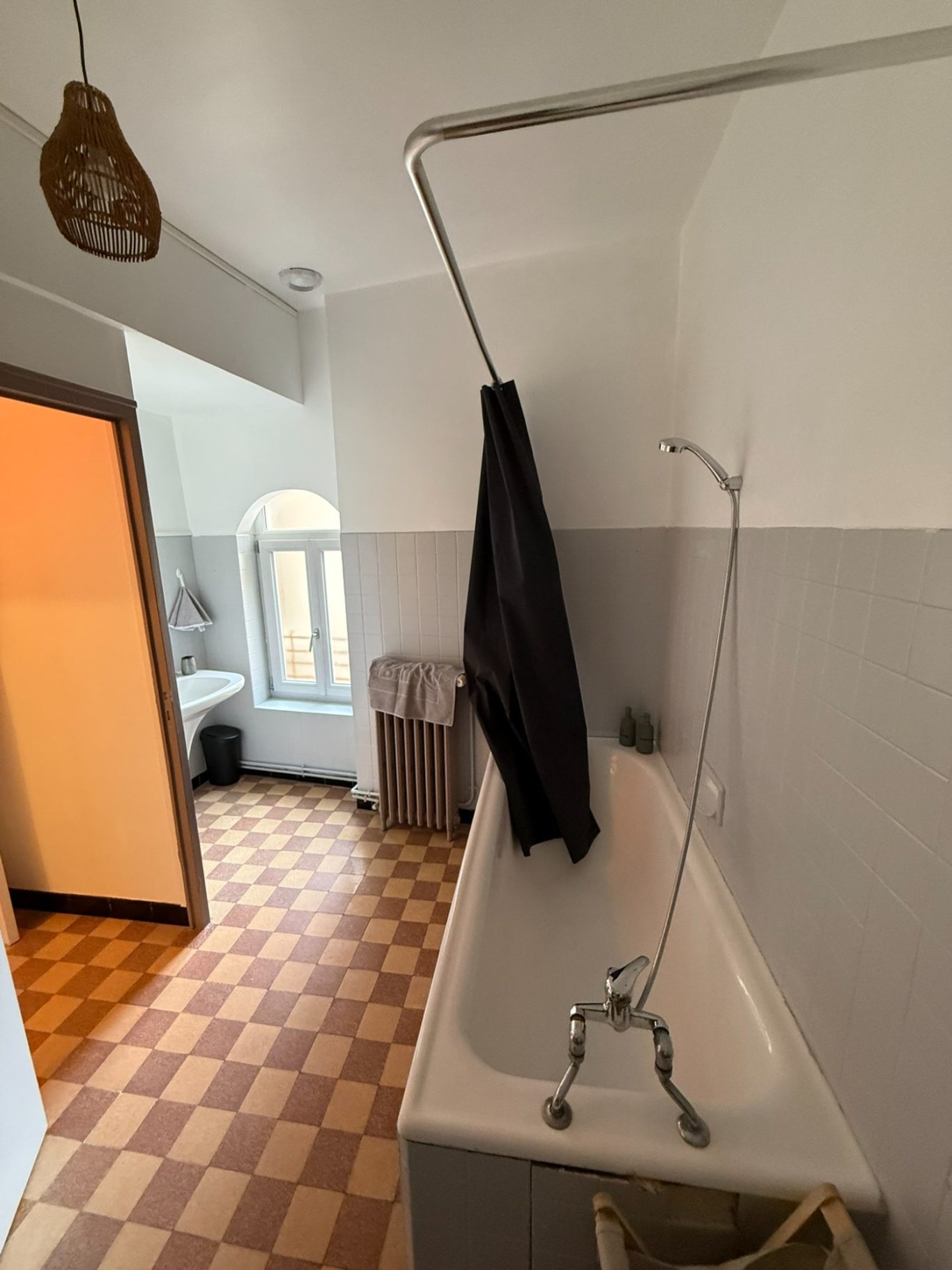 Salle de Bain grande salle de bain gite tannay